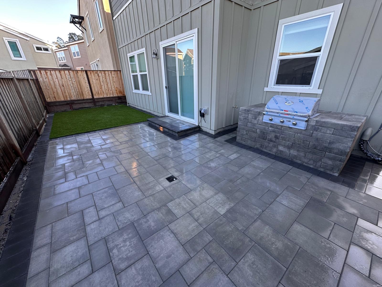 Outdoor Kitchen & BBQ